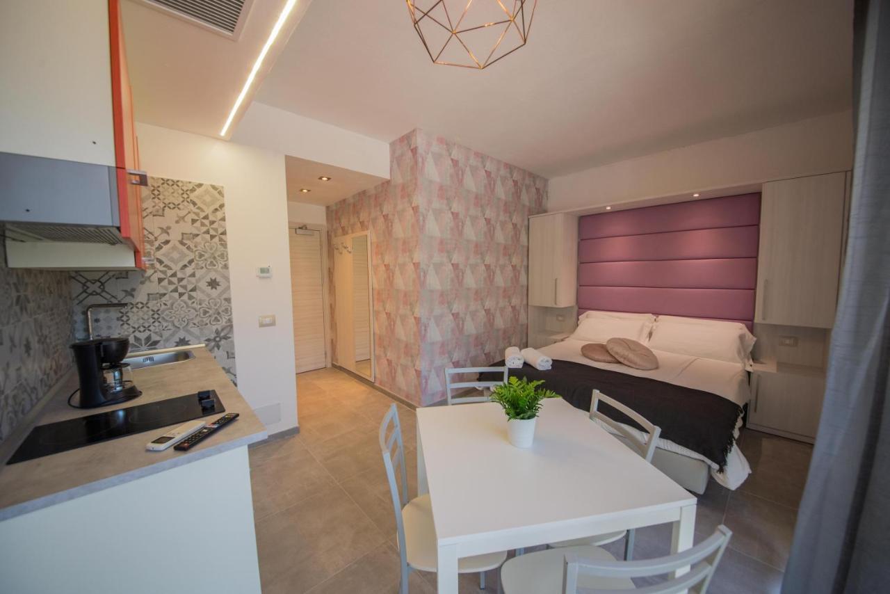Residence Cristine Riva del Garda Bagian luar foto