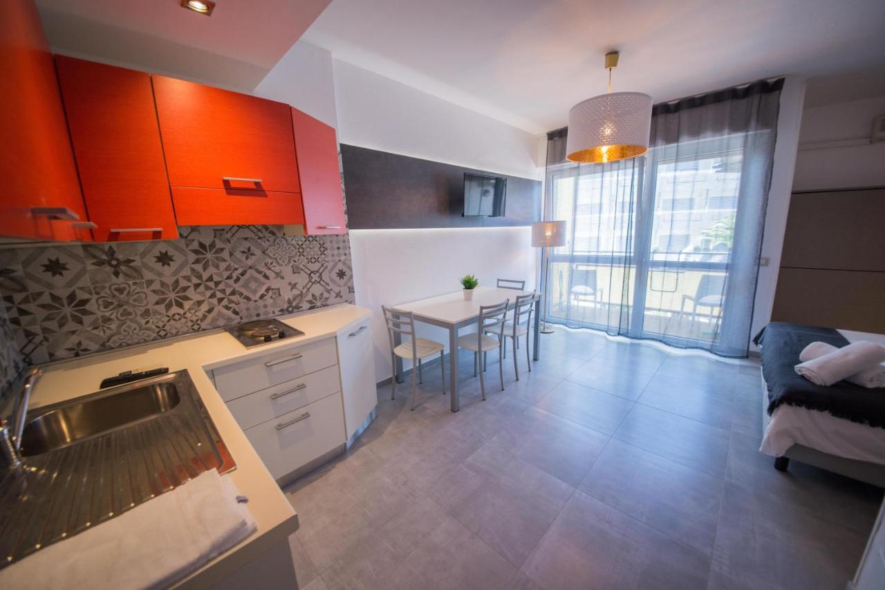 Residence Cristine Riva del Garda Bagian luar foto