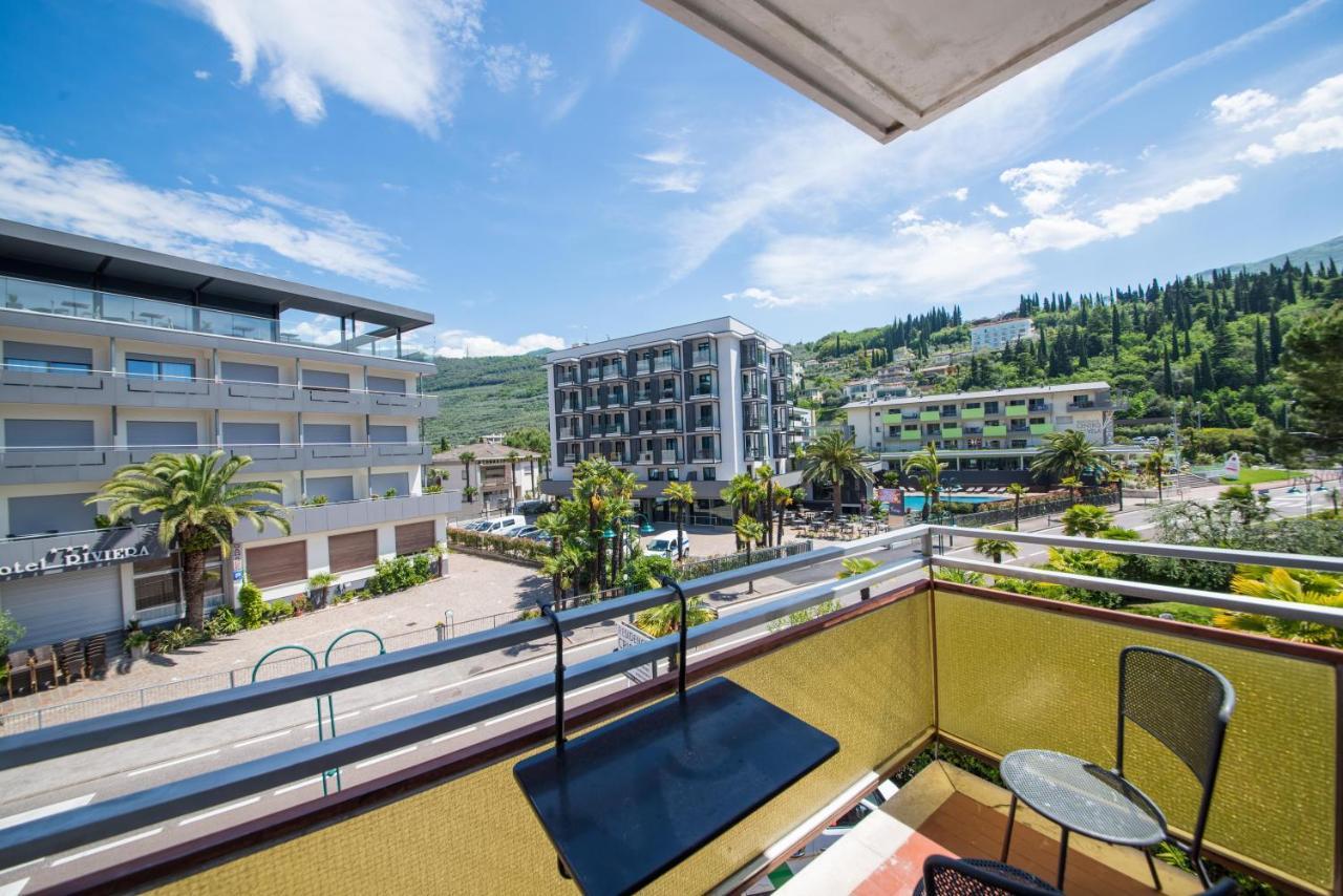 Residence Cristine Riva del Garda Bagian luar foto