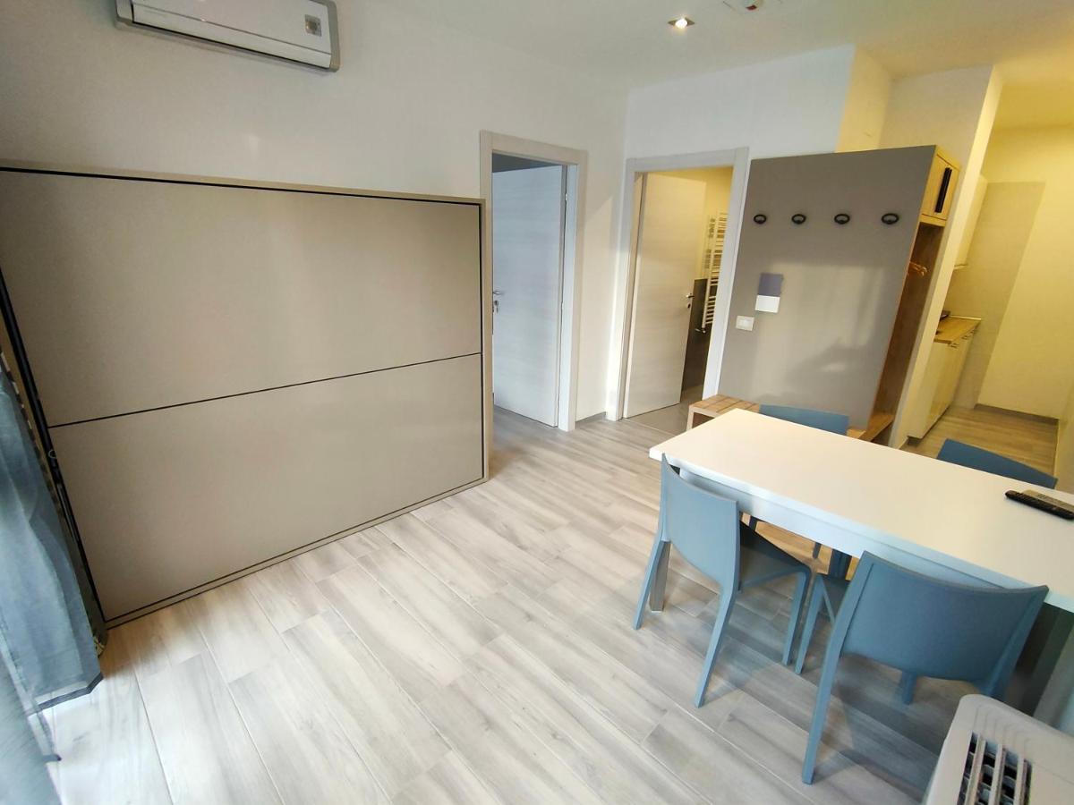 Residence Cristine Riva del Garda Bagian luar foto